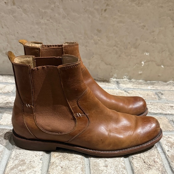 UGG Stevenson Chelsea Boot